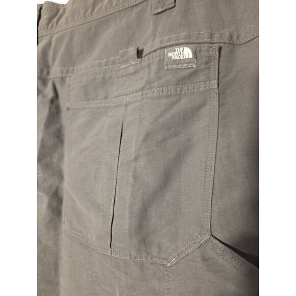 The North Face Hiking Shorts Mens 38x10 Dark Gray Stretch Zip Pocket Lightweight - Picture 6 of 9